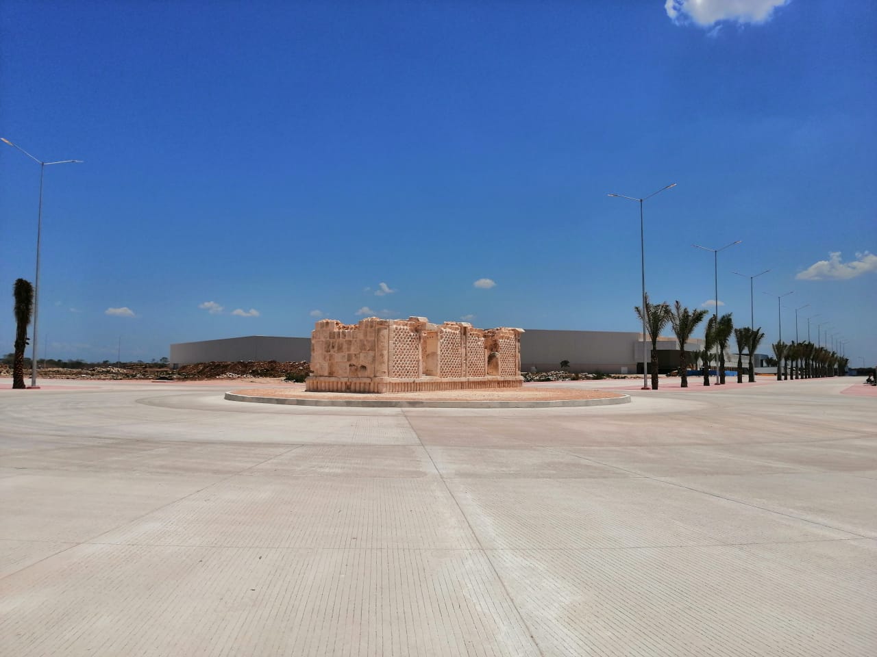 Vialidad de concreto terminada
