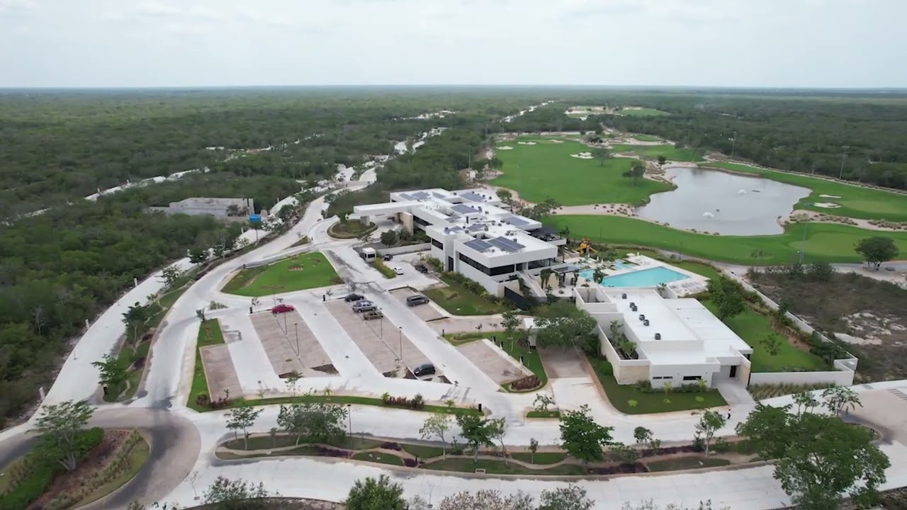 Provincia Residencial: Urbanización y trabajos complementarios en desarrollo residencial.